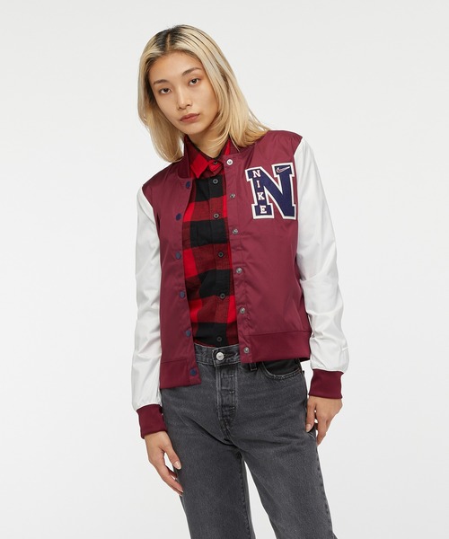 NIKE（ナイキ）の「ナイキ スポーツウェア ウィメンズ バーシティ ジャケット / Nike Sportswear Women's Varsity Jacket（スタジャン・レディース・レッド系その他2/ブラック・XL/XS/M/S/2XL/L）」の15枚目の写真