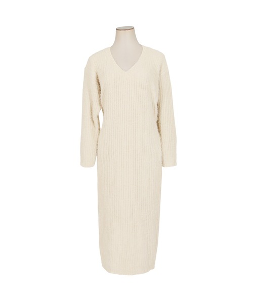 即*要様 ベージュホワイト セーター ドレス Julia Boutique（ジュリアブティック）の「ロング丈・シャギータッチ