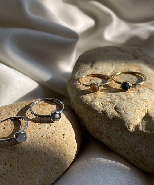 CANAL JEAN(キャナルジーン)の「Pt stoneプチリング(リング・レディース・グレー/グリーン/ホワイト/ベージュ・ONE SIZE)」の8枚目の写真