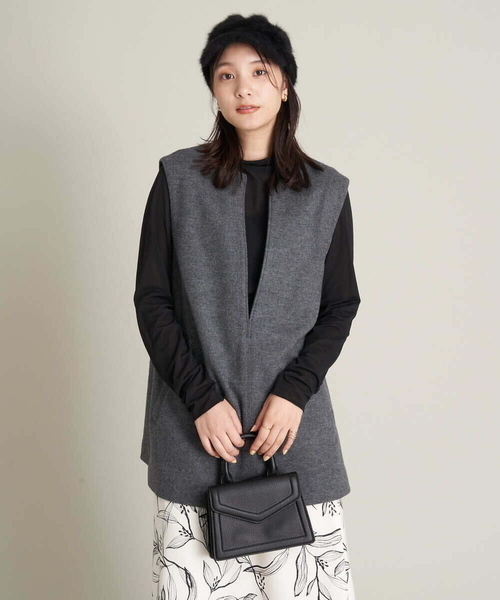 a.v.v(アーヴェヴェ)の「シャギーキャスケット(キャスケット・レディース・チャコールグレー/ベージュ・38)」の6枚目の写真