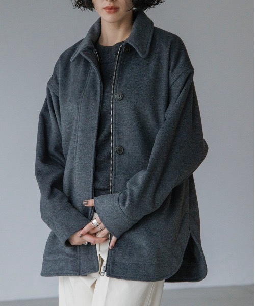 TENTO(テント)の「ステンカラー ビーバーショートコート(ステンカラーコート・レディース・ベージュ/チャコールグレー・38/36)」の8枚目の写真