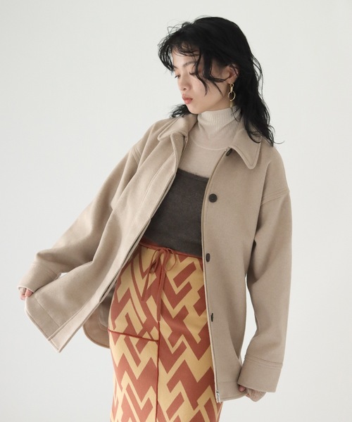 TENTO(テント)の「ステンカラー ビーバーショートコート(ステンカラーコート・レディース・ベージュ/チャコールグレー・38/36)」の13枚目の写真