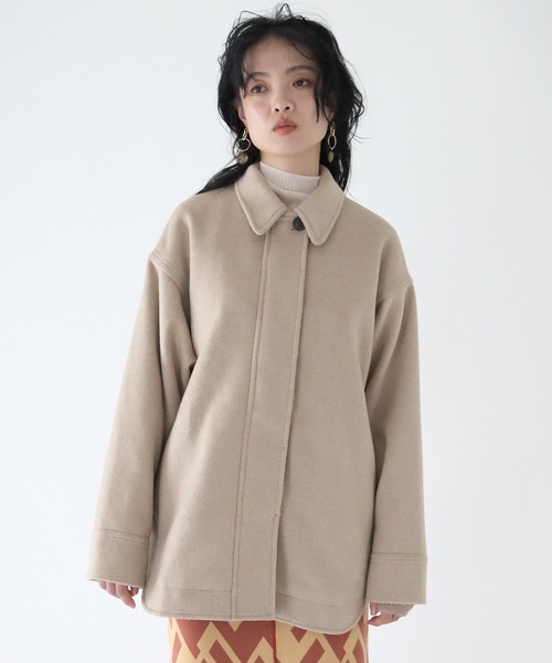 TENTO(テント)の「ステンカラー ビーバーショートコート(ステンカラーコート・レディース・ベージュ/チャコールグレー・38/36)」の5枚目の写真