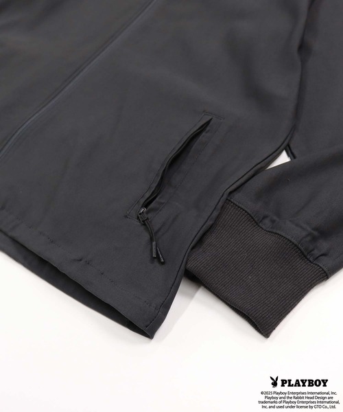 PLAYBOY(プレイボーイ)の「PLAYBOYスーパーストレッチジップパーカー(パーカー・メンズ・チャコール/ブラック・M/L/XL)」の8枚目の写真