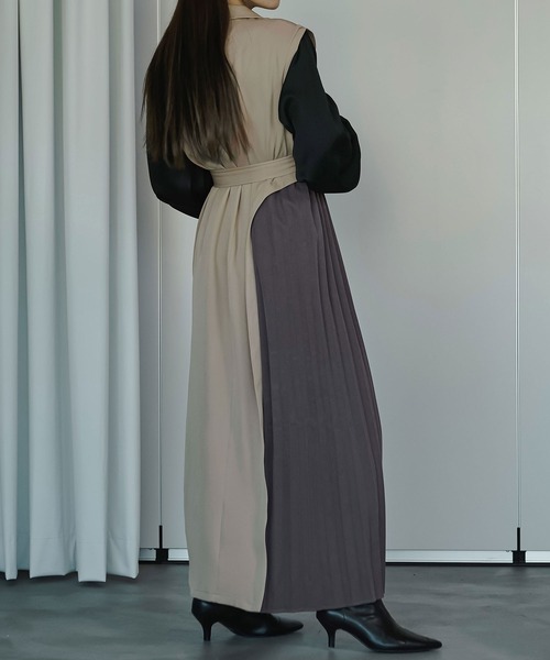 Ezick(エジック)の「Partial pleats トレンチルックワンピース(ワンピース・レディース・ライトベージュ/ブラック・FREE)」の18枚目の写真
