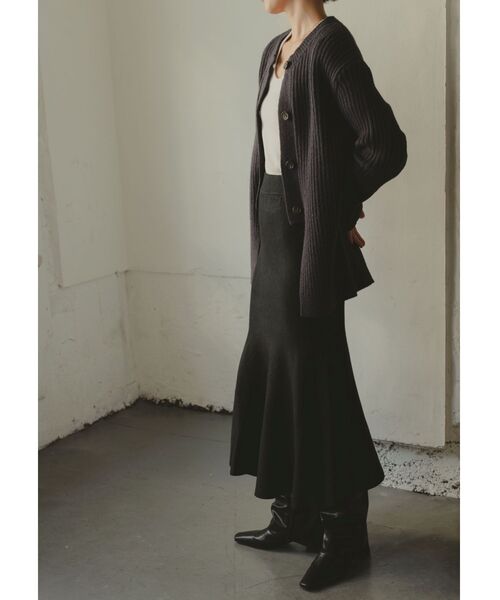 Kari & lili(カウリアンドリィリィ)の「mermaid knit sk(スカート・レディース・ダークグレー/ブラック/ベージュ・FREE)」の7枚目の写真