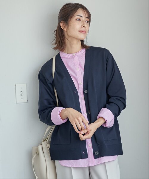 ikka（イッカ）の「GOKU楽 Vネックニットカーディガン（カーディガン/ボレロ・レディース・グリーン/ライトグレー/ネイビー・M/L）」の7枚目の写真