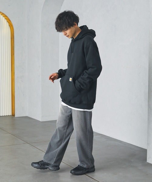 Carhartt（カーハート）の「Carhartt カーハート ルーズフィットミッドウエイトプルパーカー（パーカー・メンズ・チャコールグレー/ブラック/ライトグレー系1/ブラック系1/オレンジ/ヘザーグレー/イエロー/ネイビー・S/M/L/XL）」の16枚目の写真