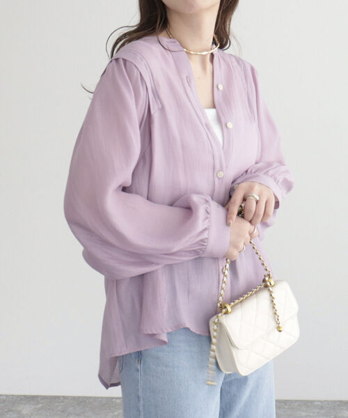 fredy emue(フレディエミュ)の「前開きギャザースリーブブラウス(シャツ/ブラウス・レディース・ブラック/アイボリー/サックスブルー/ラベンダー/ライトグリーン・38)」の5枚目の写真