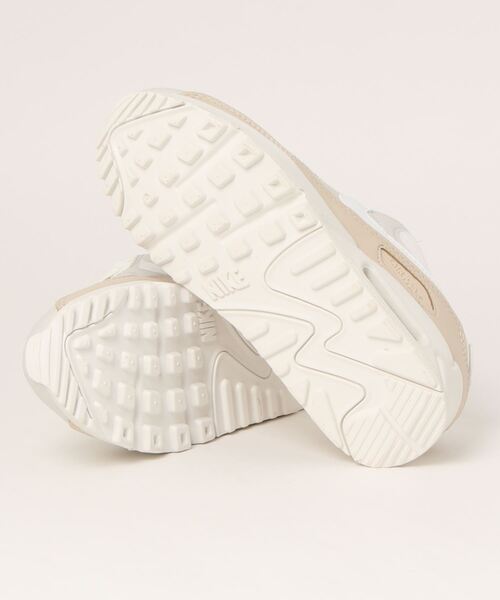 NIKE(ナイキ)の「【NIKE】WMNS AIR MAX90(スニーカー・レディース・ライトベージュ・23cm/23.5cm/24cm/24.5cm/25cm/22.5cm)」の3枚目の写真