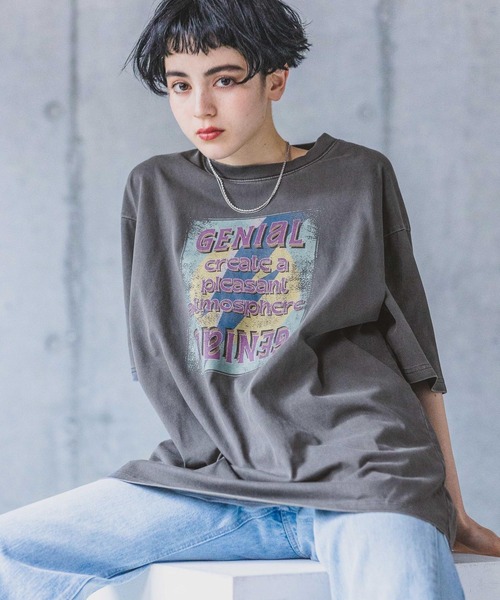PAGEBOY(ページボーイ)の「ライトニングロックT(Tシャツ/カットソー・レディース・レッド/オフホワイト/チャコールグレー・FREE)」の8枚目の写真