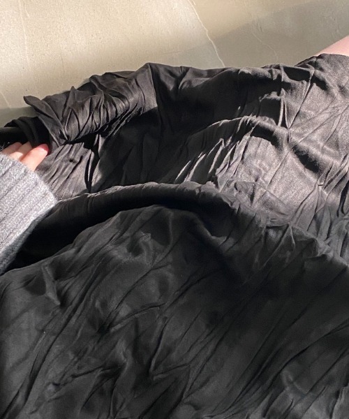 SEN TOKYO(セントーキョー)の「ふわっとエアリー。レトロプリーツミドル丈スカート(スカート・レディース・ブラック/アイボリー・FREE)」の5枚目の写真