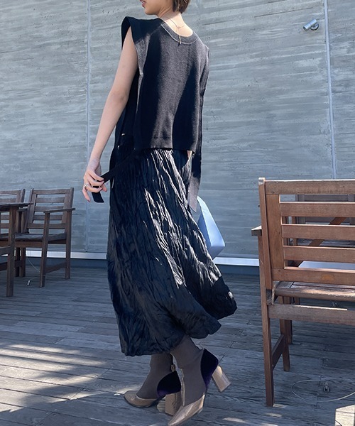 SEN TOKYO(セントーキョー)の「ふわっとエアリー。レトロプリーツミドル丈スカート(スカート・レディース・ブラック/アイボリー・FREE)」の19枚目の写真