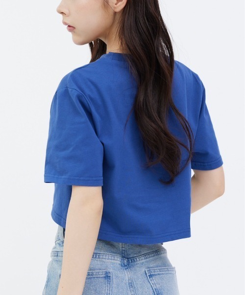 an ★ グリッターロゴクロップドTシャツ glitter cropped tee – YZ