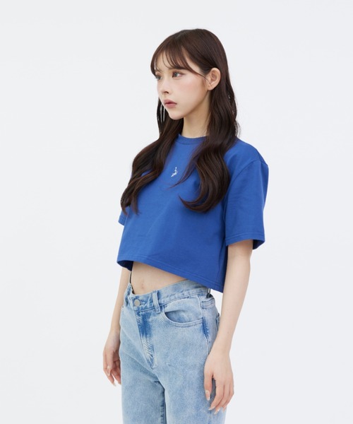 17HR（セブンティーンアワーズ）の「ロゴ刺繍クロップドT（Tシャツ/カットソー・レディース・ホワイト/ブラック/ブルー・FREE）」の5枚目の写真