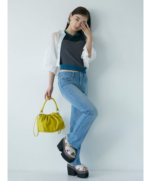 MURUA（ムルーア）の「ハーフスリーブシャイニーシアーシャツ（シャツ/ブラウス・レディース・ホワイト/ブラック/カーキ・FREE）」の9枚目の写真