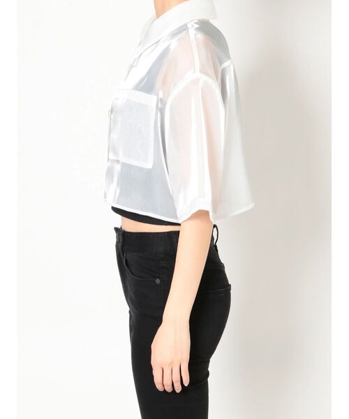 MURUA（ムルーア）の「ハーフスリーブシャイニーシアーシャツ（シャツ/ブラウス・レディース・ホワイト/ブラック/カーキ・FREE）」の18枚目の写真