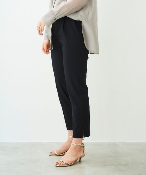 le.coeur blanc（ルクールブラン）の「アサレチックテーパードパンツ（その他パンツ・レディース・ブルー/ベージュ/ブラック・36/38/34/40）」の12枚目の写真