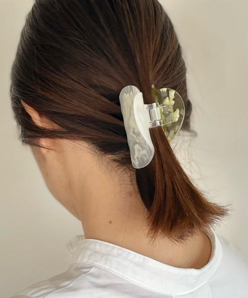 tone(トーン)の「【Kukulu TOKYO】ツートン ハート バンスクリップ(バレッタ/ヘアクリップ・レディース・ホワイト系その他/グリーン系その他/グレー系その他/オレンジ系その他/ピンク系その他/パープル系その他/ブラウン系その他・FREE)」の14枚目の写真