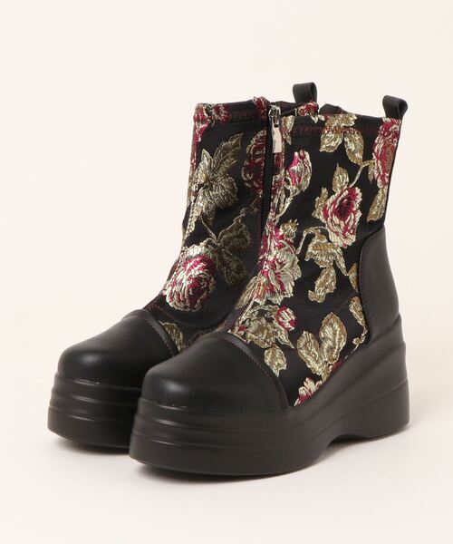 YOSUKE(ヨースケ)の「「YOSUKE/ヨースケ」厚底ストレッチショートブーツ(ブーツ・レディース・ブラック×レッド/ワイン/ネイビー/ブラック/アイボリー・S/M/L/LL)」の3枚目の写真