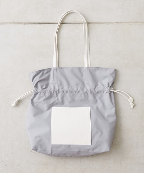 Actually（アクチュアリー）の「ナイロン 2WAYトート（トートバッグ・レディース・グレー/ブラック/ベージュ・フリー）」の8枚目の写真