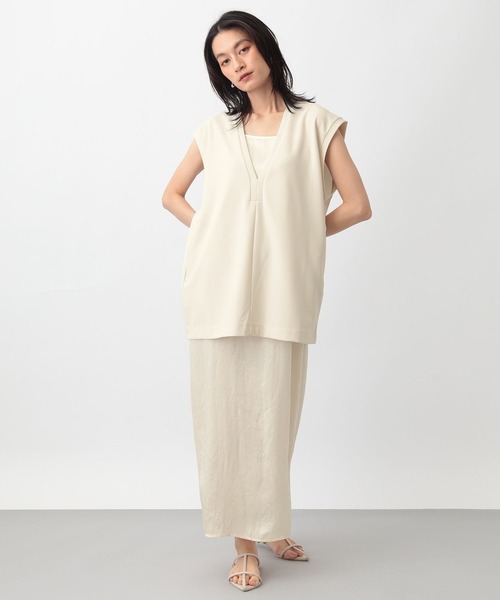 A part by（アパートバイ）の「カットVネックプルオーバーベスト（ベスト・レディース・ブラック/ブラウン/アイボリー・FREE）」の6枚目の写真