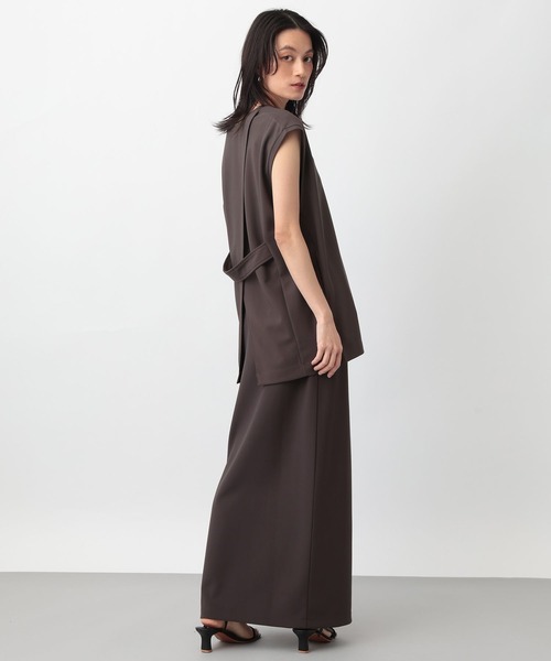 A part by（アパートバイ）の「カットVネックプルオーバーベスト（ベスト・レディース・ブラック/ブラウン/アイボリー・FREE）」の9枚目の写真