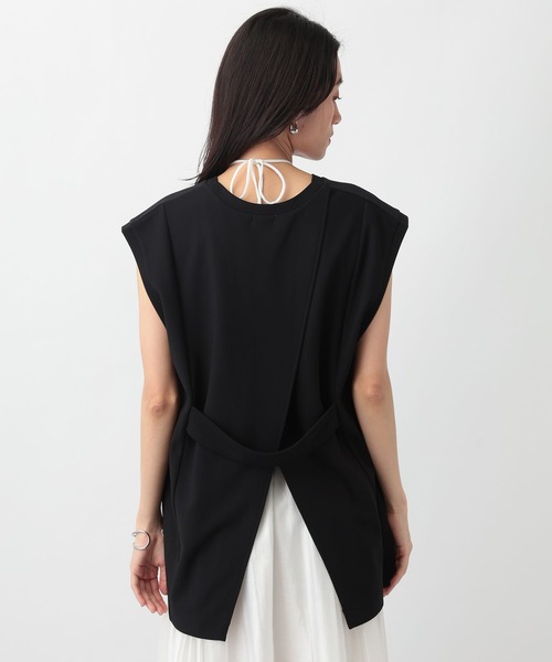 A part by（アパートバイ）の「カットVネックプルオーバーベスト（ベスト・レディース・ブラック/ブラウン/アイボリー・FREE）」の16枚目の写真