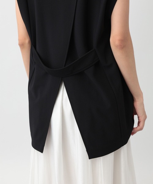 A part by（アパートバイ）の「カットVネックプルオーバーベスト（ベスト・レディース・ブラック/ブラウン/アイボリー・FREE）」の18枚目の写真