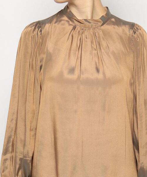 BEATRICE（ベアトリス）の「【BEATRICE】シルキーパフスリーブブラウス（シャツ/ブラウス・レディース・ブラウン/ブラック・2）」の6枚目の写真