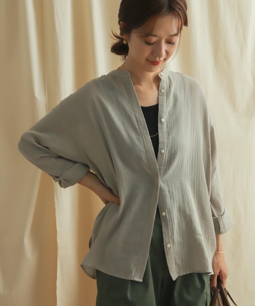 URBAN RESEARCH DOORS（アーバンリサーチドアーズ）の「ダブルガーゼバンドカラーシャツ（シャツ/ブラウス・レディース・チャコールグレー/ベージュ/ブルー・MEDIUM）」の7枚目の写真