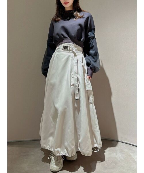 dazzlin（ダズリン）の「チュールスリーブロゴプルオーバー（Tシャツ/カットソー・レディース・チャコールグレー/ベージュ/オフホワイト・FREE）」の22枚目の写真