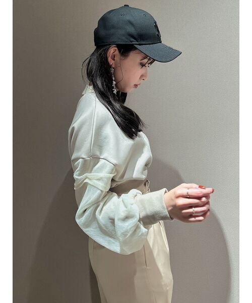 dazzlin（ダズリン）の「チュールスリーブロゴプルオーバー（Tシャツ/カットソー・レディース・チャコールグレー/ベージュ/オフホワイト・FREE）」の4枚目の写真