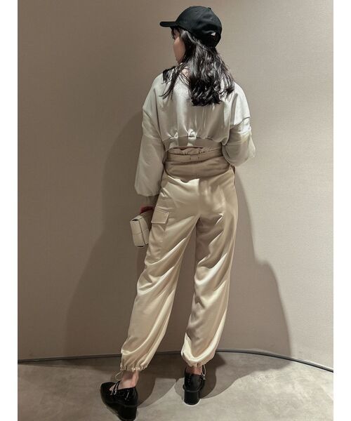 dazzlin（ダズリン）の「チュールスリーブロゴプルオーバー（Tシャツ/カットソー・レディース・チャコールグレー/ベージュ/オフホワイト・FREE）」の7枚目の写真