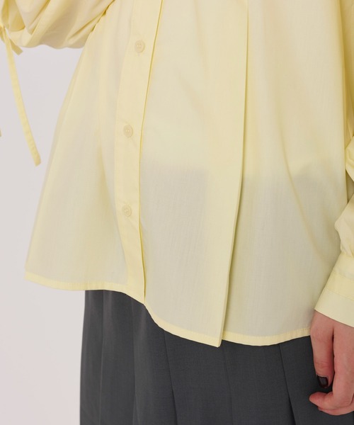 TINA:JOJUN(ティーナジョジュン)の「タックリボン袖 ブラウス TINA:JOJUN(シャツ/ブラウス・レディース・チャコール/クリーム/ホワイト・M)」の12枚目の写真