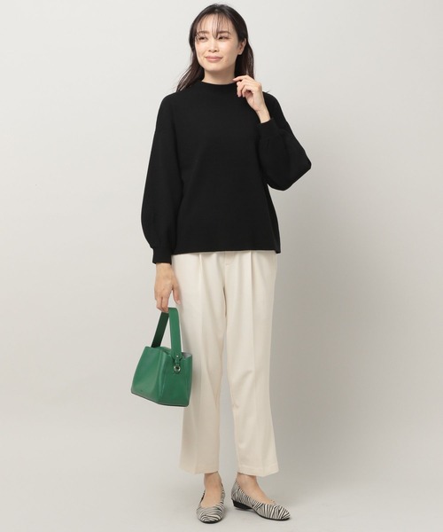 Elura(エルーラ)の「濃密なめらか袖コンニット(ニット/セーター・レディース・ブラック・MEDIUM/SMALL/LARGE)」の2枚目の写真