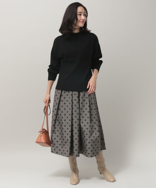 Elura(エルーラ)の「濃密なめらか袖コンニット(ニット/セーター・レディース・ブラック・MEDIUM/SMALL/LARGE)」の6枚目の写真