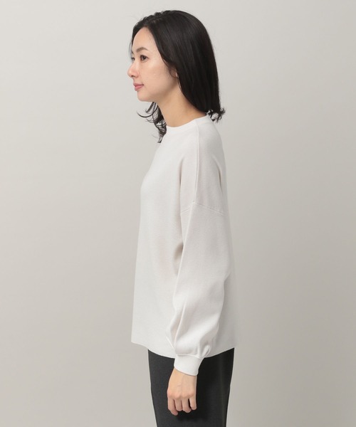 Elura(エルーラ)の「濃密なめらか袖コンニット(ニット/セーター・レディース・ブラック・MEDIUM/SMALL/LARGE)」の8枚目の写真