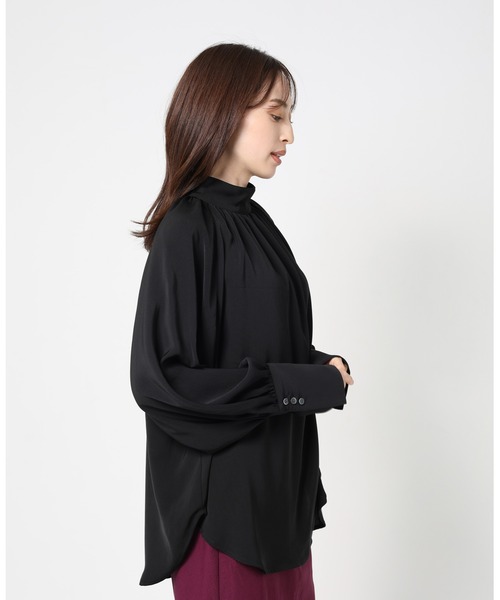 ONE'S TRUE（ワンズトゥルー）の「スタンドカラーブラウス（シャツ/ブラウス・レディース・ブラック/オフホワイト・M）」の16枚目の写真