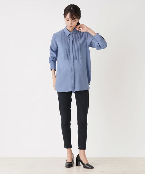 en recre（アンレクレ）の「ピンタックシャツブラウス（シャツ/ブラウス・レディース・オフホワイト/サックスブルー/ブラック・2）」の5枚目の写真