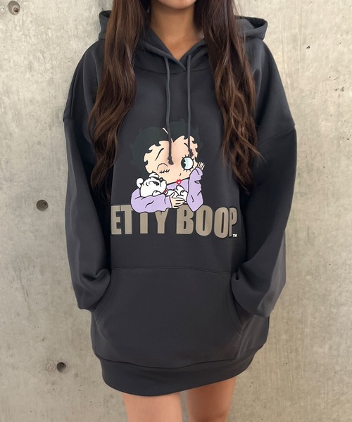 GLAMOROUS JANE（グラマラスジェーン）の「裏起毛BETTYBOOPAストリートプリントパーカー（パーカー・レディース・チャコールグレー/ブラック/アイボリー・FREE）」の20枚目の写真