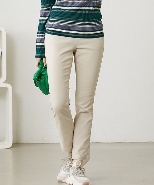 nissen（ニッセン）の「裏起毛　動けてキレイ見えスリムパンツ（ストレッチ素材）（その他パンツ・レディース・オフホワイト/カーキ/ネイビー/ブラック/グリーン/ブラウン/グリーン系・S/M/LL/L）」の2枚目の写真