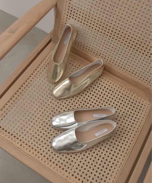 tukn.（トゥクン）の「【tukn.トゥクン】メタリックパンプス