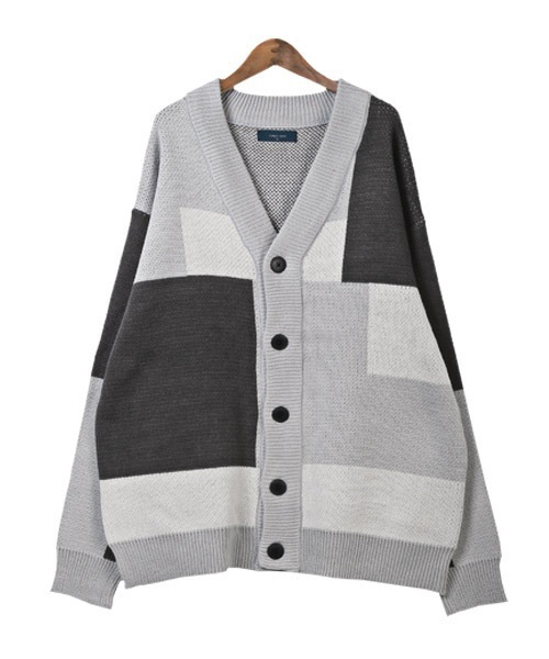 LUXSTYLE(ラグスタイル)の「ブロック切替オーバーサイズカーディガン(カーディガン/ボレロ・メンズ・ベージュ/グレー・L/M)」の8枚目の写真