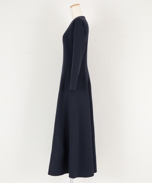 UR'S（ユアーズ）の「ﾗｳﾝﾄﾞﾈｯｸﾌﾚｱﾛﾝｸﾞﾆｯﾄﾜﾝﾋﾟｰｽ（ワンピース・レディース・グレイッシュベージュ/ネイビー/ブラック・M/S/L）」の8枚目の写真