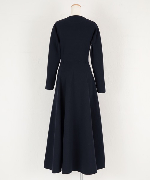 UR'S（ユアーズ）の「ﾗｳﾝﾄﾞﾈｯｸﾌﾚｱﾛﾝｸﾞﾆｯﾄﾜﾝﾋﾟｰｽ（ワンピース・レディース・グレイッシュベージュ/ネイビー/ブラック・M/S/L）」の9枚目の写真