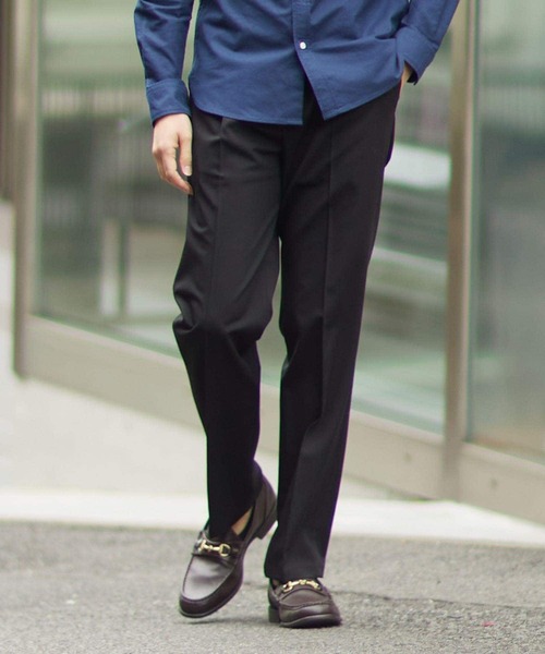 URBAN RESEARCH ROSSO MEN(アーバンリサーチロッソメン)の「『一部WEB限定カラー』『XLサイズあり』ハイパフォーマンスアーバンストレートパンツ(スラックス・メンズ・チャコールグレー/ブラック/モカ/ネイビー・X-LARGE/SMALL/MEDIUM/LARGE)」の1枚目の写真