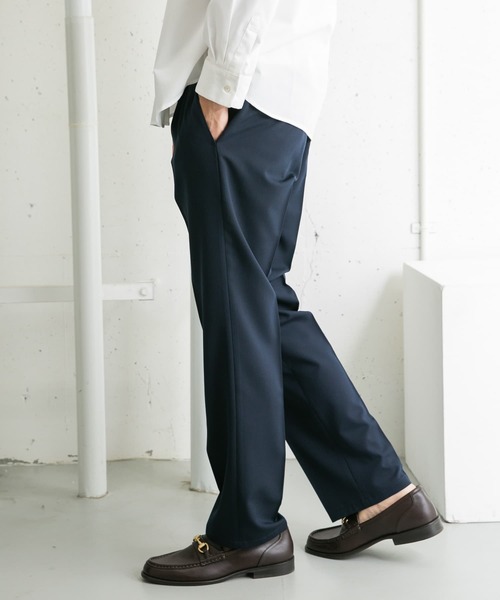 URBAN RESEARCH ROSSO MEN(アーバンリサーチロッソメン)の「『一部WEB限定カラー』『XLサイズあり』ハイパフォーマンスアーバンストレートパンツ(スラックス・メンズ・チャコールグレー/ブラック/モカ/ネイビー・X-LARGE/SMALL/MEDIUM/LARGE)」の10枚目の写真