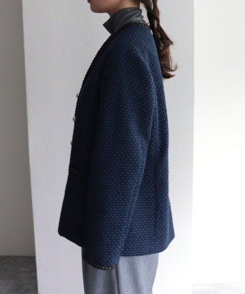 fredy emue(フレディエミュ)の「ファンシーツィードVカラージャケット(ノーカラージャケット・レディース・ブラック系その他/アイボリー/ネイビー・38)」の10枚目の写真