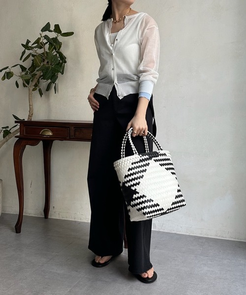 DouDou（ドゥドゥ）の「【WEB限定】 ダブルカフスシアークルーカーディガン（カーディガン/ボレロ・レディース・グリーン/オフホワイト/バイオレット/ブラック・FREE）」の15枚目の写真